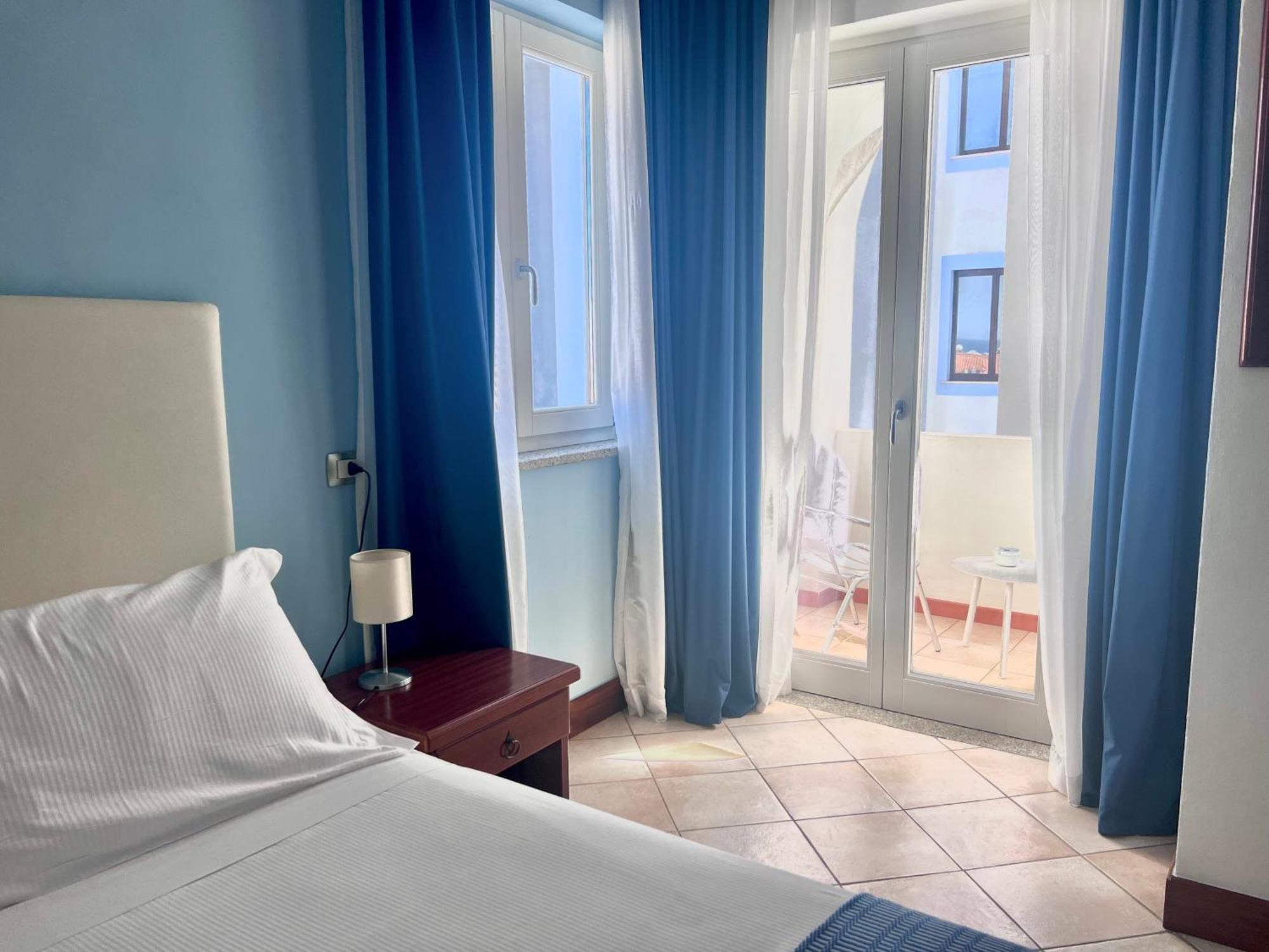 Best Western Hotel Blumarea Castelsardo Exterior photo