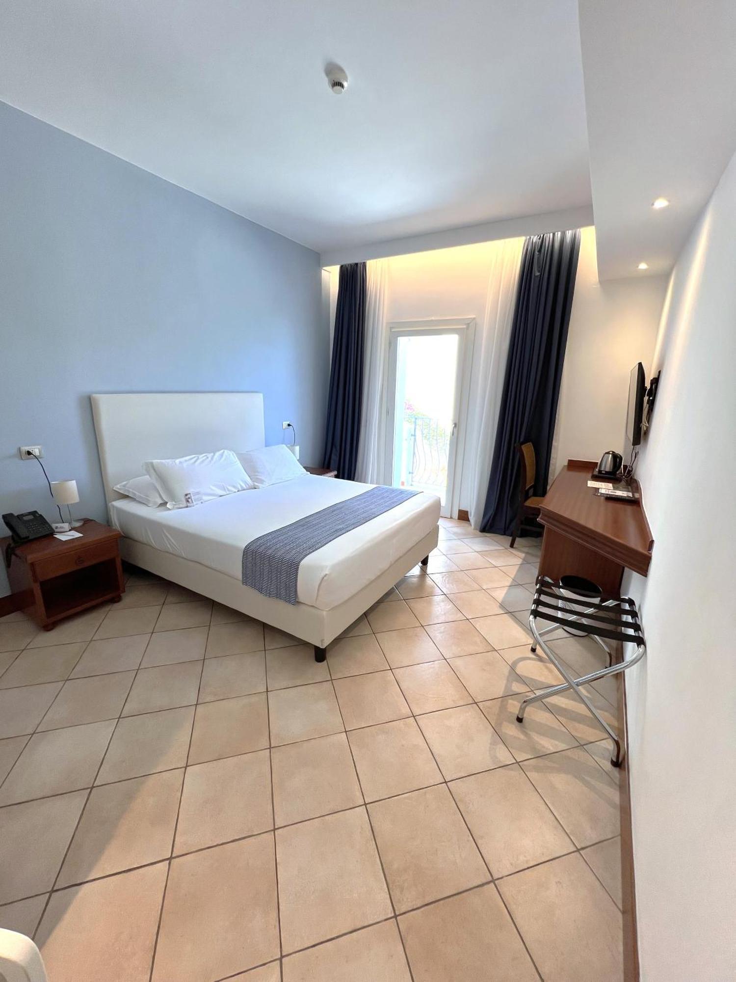Best Western Hotel Blumarea Castelsardo Exterior photo